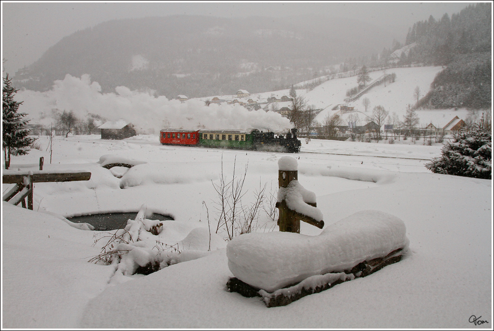 Der nchste Programmpunkt der “The Railway Touring Company” war am 7.2.2012 der  Winterdampf auf der Murtalbahn  - Bespannt mit der U 11  Mauterndorf  (Baujahr 1894) ging es von Murau nach Tamsweg. 
Ramingstein 7.2.2012


