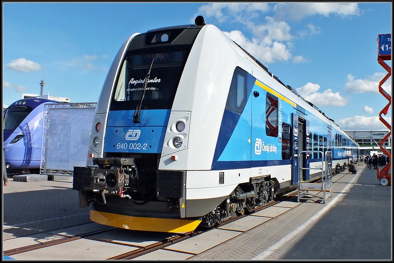 Der neue Regio Panter EMU -641 002- fr die CD