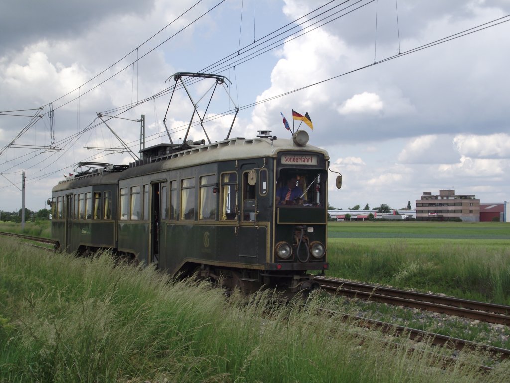 Der OEG Salonwagen in Edingen am 15.05.11