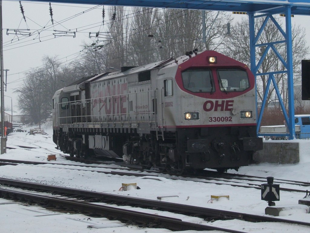 Der OHE-Tiger 330092 unterwegs am 19.Januar 2010 auf dem Bahnhof Bergen/
Rgen.