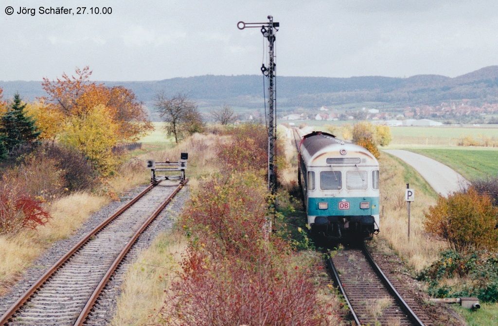 Der Prellbock des linken Gleises schloss am 27.10.00 noch im Norden die umfangreichen Rothenburger Gleisanlagen ab. 