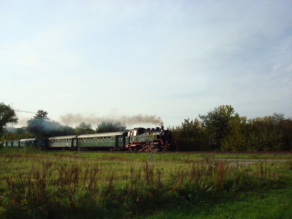 der  Rebenbummler , mit BR64 im Abendlicht und Eiltempo, um eine Versptung aufzuholen,
Okt.2007 