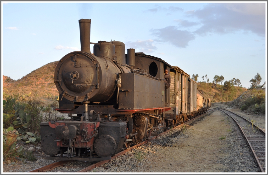 Der Scheitelpunkt auf 2396m Seehhe ist erreicht und das rechtzeitig zum Sonnenuntergang, der hier in quatornhe usserst schnell von statten geht. (30.01.2012)