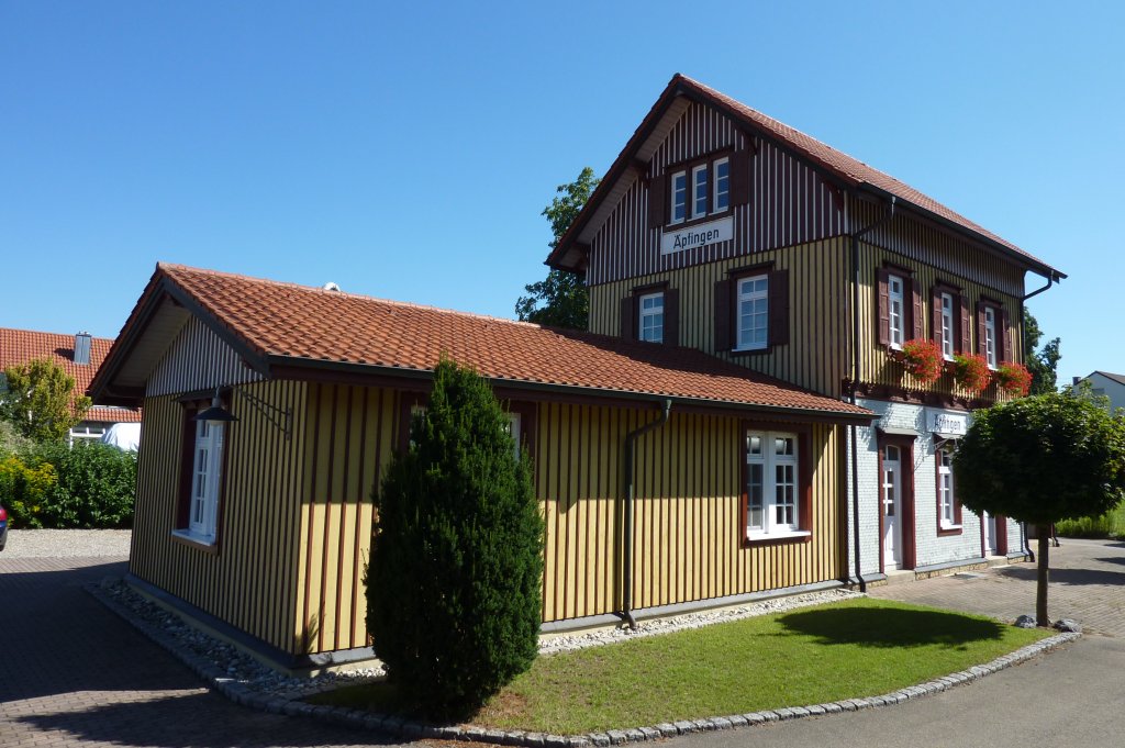 der schmucke Bahnhof pfingen an der chsle-Museumsbahn in Oberschwaben, Aug.2012