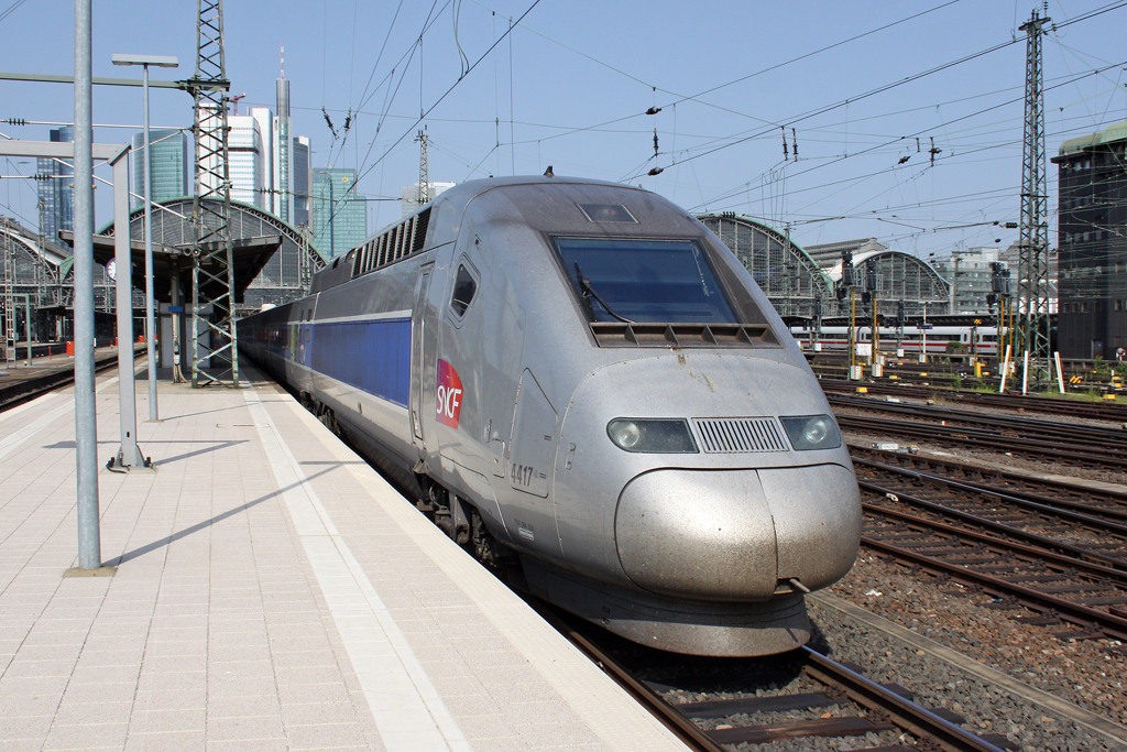 Der TGV 4417 in Frankfurt am 10,07,10