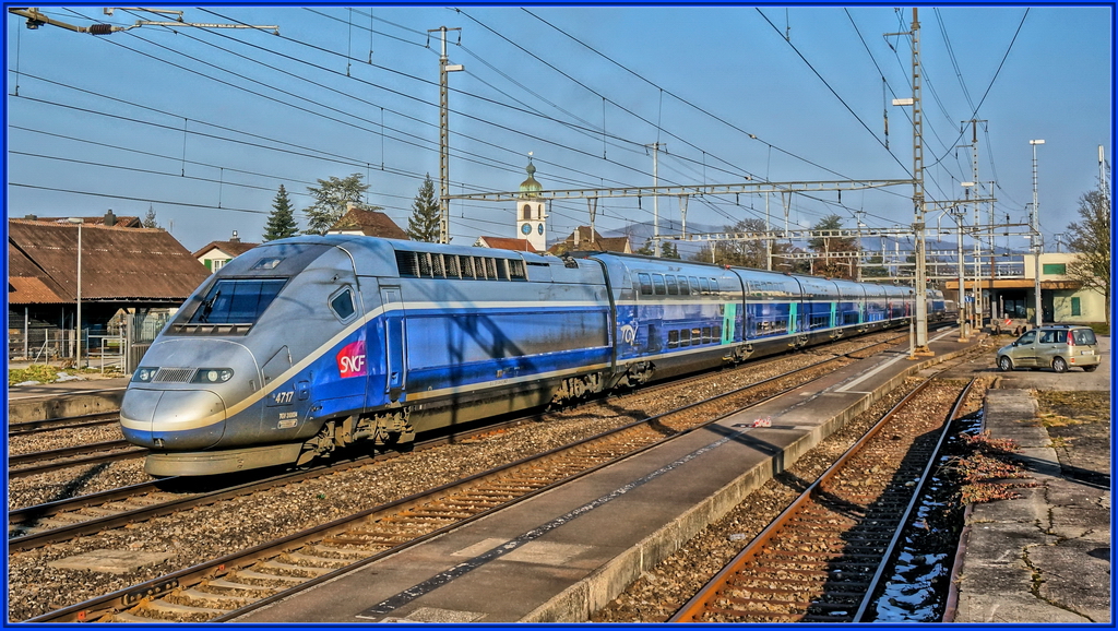 Der TGV Duplex Nr. 4717 aus Zrich am 18.2.2013. Mit der kamerainternen Software, hier HDR-Gemlde, macht man besondere Fotos ohne grosse Mhe. Ab und zu kann man es schon mal ausprobieren.