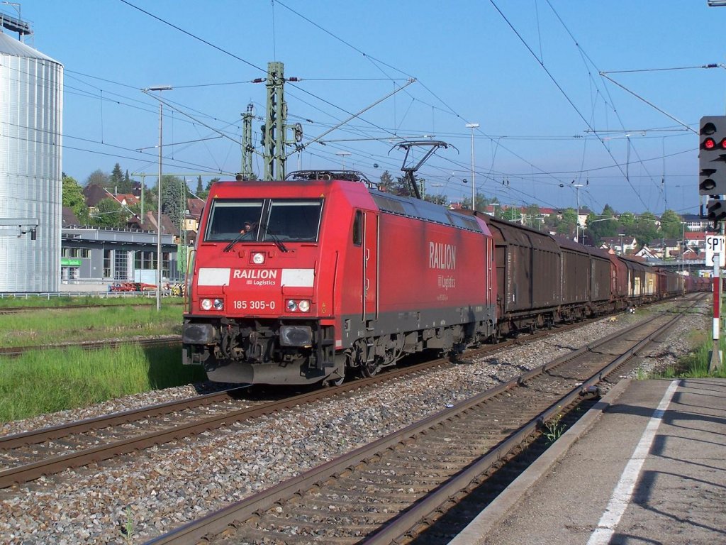 Der umgeleitete DE 44699 Konrwestheim - ZH Limmattal mit der 185 305 am 22/05/10.