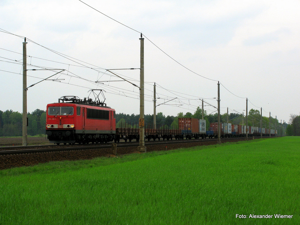 Der zweite Gterzug Richtung Frankfurt/Oder Oderbrcke war mit 155 218-1 am 1.Mai bespannt und durchfuhr langsam Lpten. 