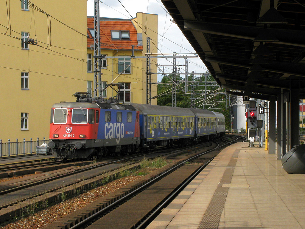 Der zweite SDZ am 18.09. kam aus Lneburg und wurde von 421 374-0 durch Berlin gezogen. 