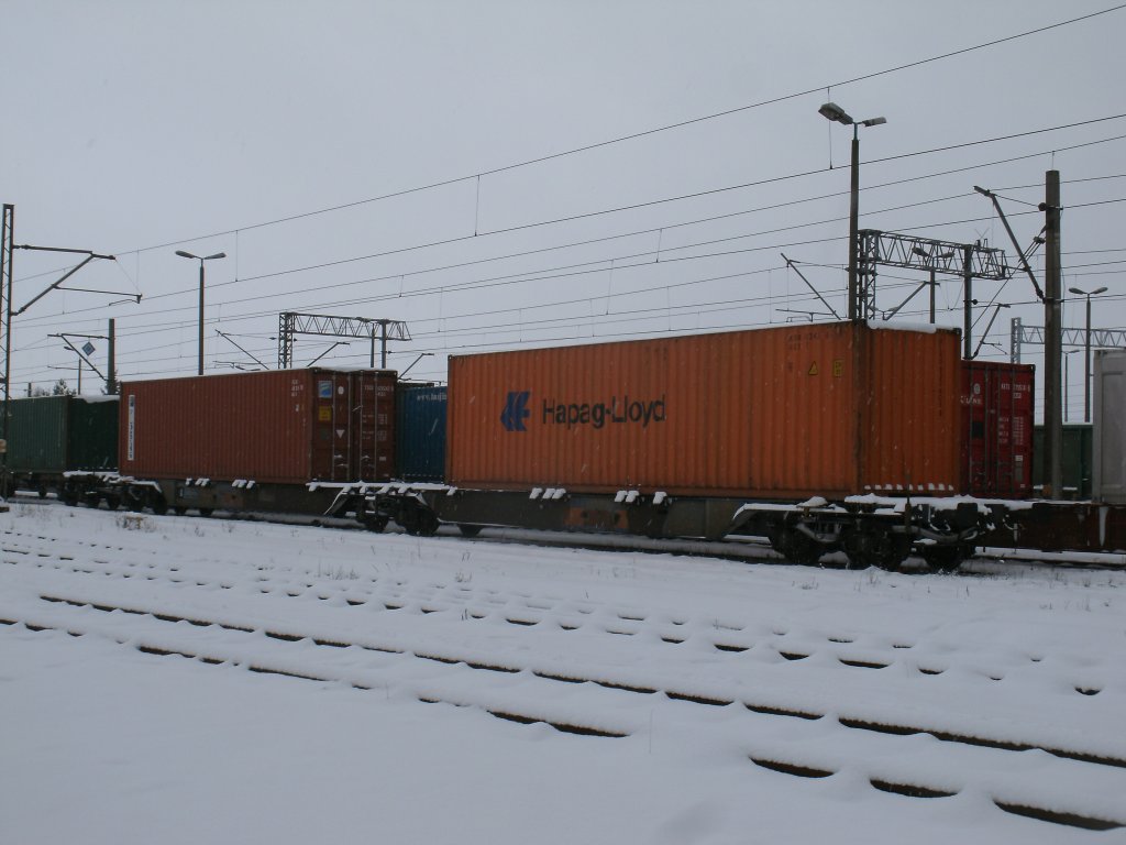 Deutscher Containerwagen im polnischen Grenzbahnhof Szczecin Gumience am 12.Januar 2013.