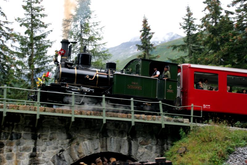 DFB Nr.6 auf Bergfahrt nach Gletsch; 14.08.2010