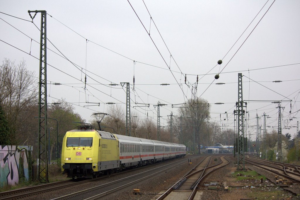 Die 101 013 am 05.04.2012 in Dsseldorf Oberbilk.