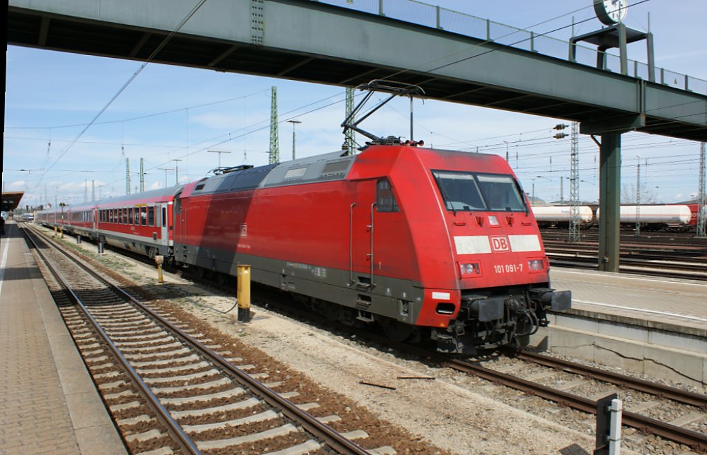 Die 101 091-7 zu Gast in Ingoldstadt im April 2010. 