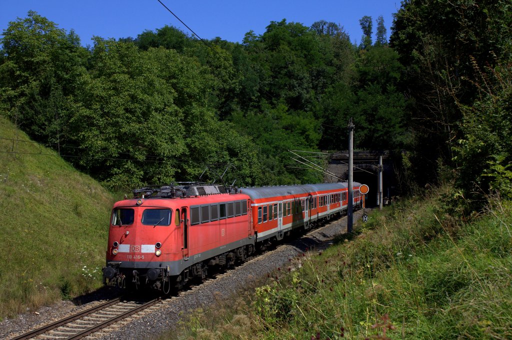 Die 110 416 am 15.08.2012 in Fornsbach auf der Murrbahn.