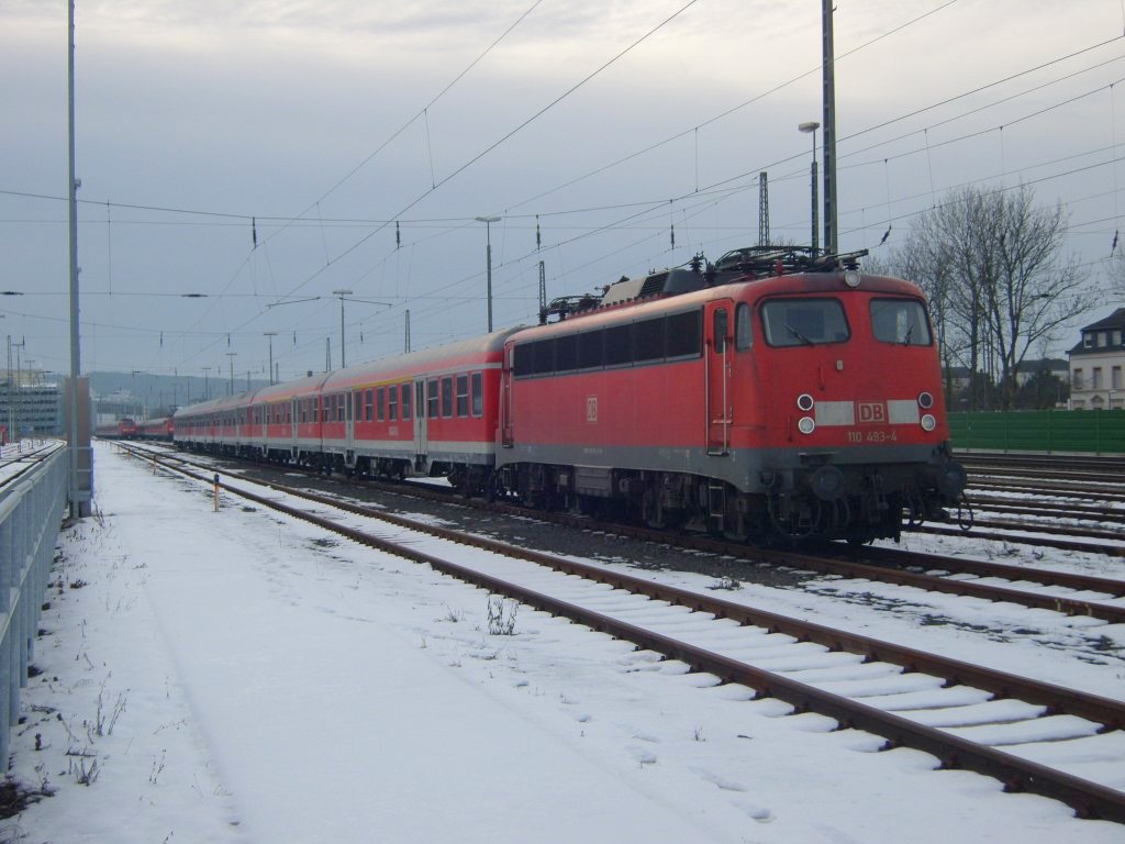 Die 110 493-4 stand am 16.01.2010 in Aachen Rothe Erde.