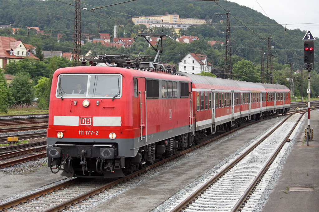 Die 111 177-2 in Gemnden am 18,08,10