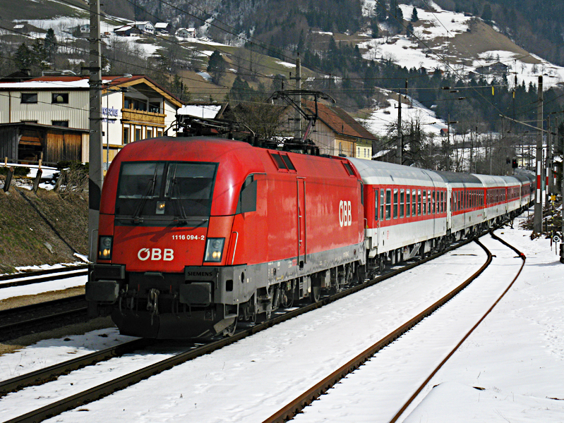 Die 1116 094 durfte den D 13375 nach BLudenz bringen. Hier in Braz bei der Einfahrt am 13.3.2010. Lg 