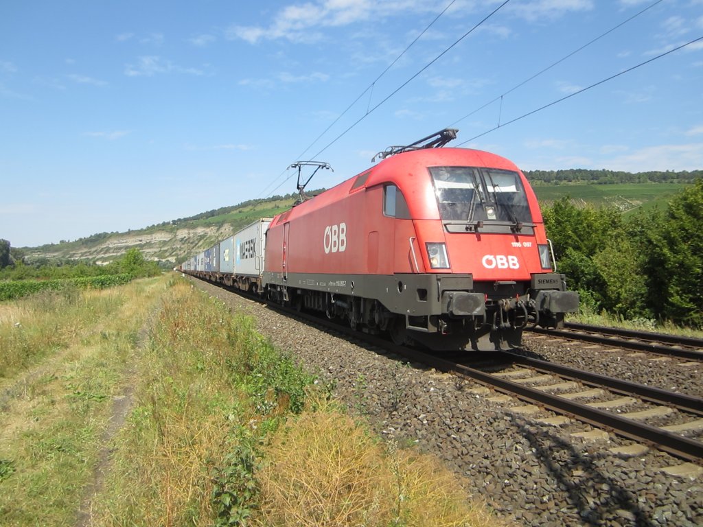 Die 1116-097 war am 15.08.12 bei Thngersheim unterwegs.