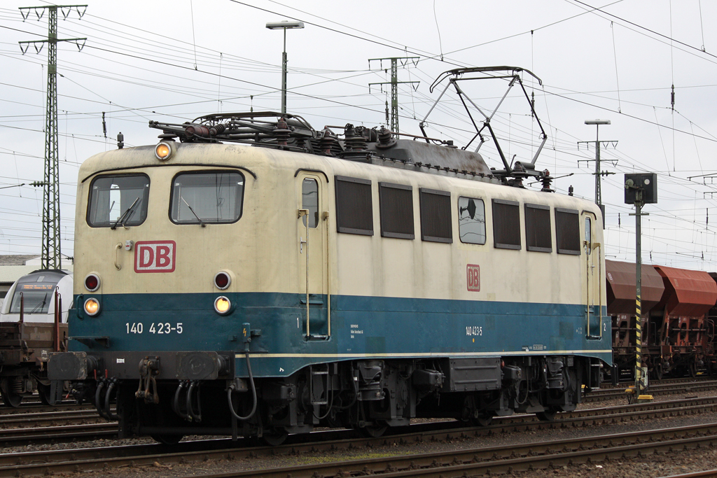 Die 140 423-5 bei der Lokparade im DB Museum Koblenz-Ltzel am 03.04.2010