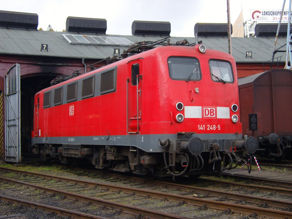 Die 141 248-5 stand am 25.10.2009 beim Eisenbahnfest in Siegen.