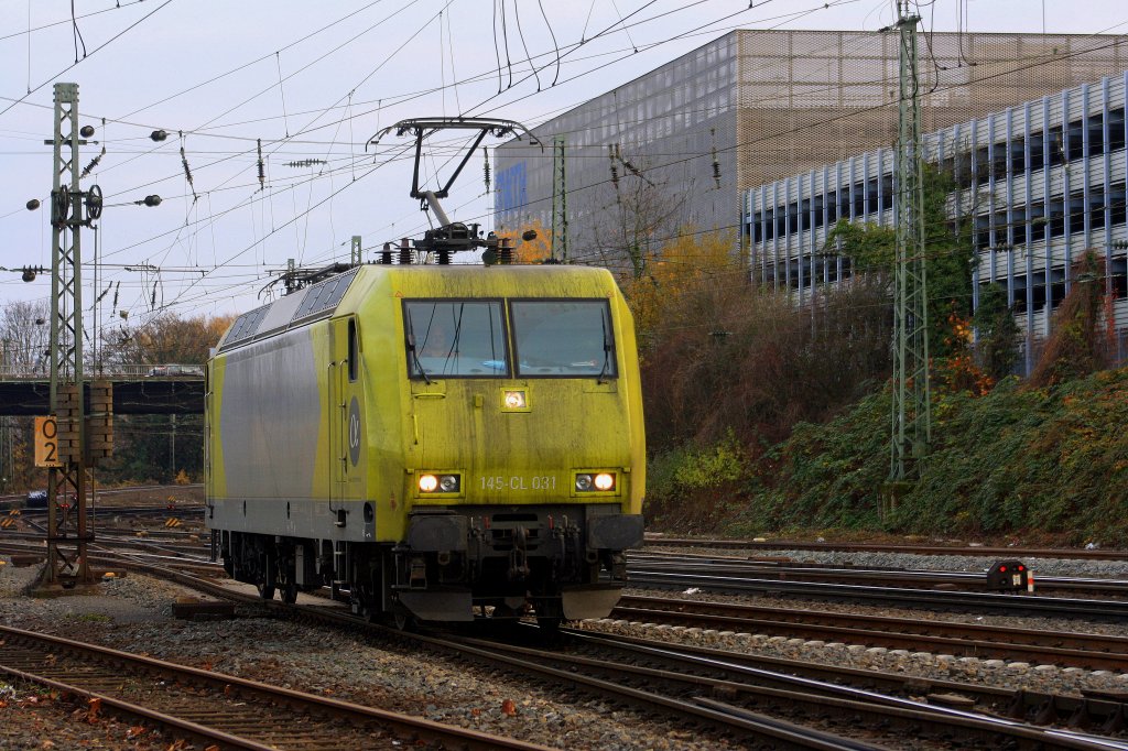 Die 145 CL-031 von Alpha Trains rangiert in Aachen-West.
26.11.2011.