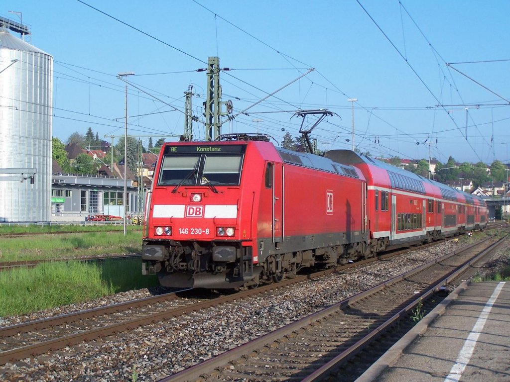 Die 146 230 mit dem RE 4701 nach Konstanz am 22/05/10.