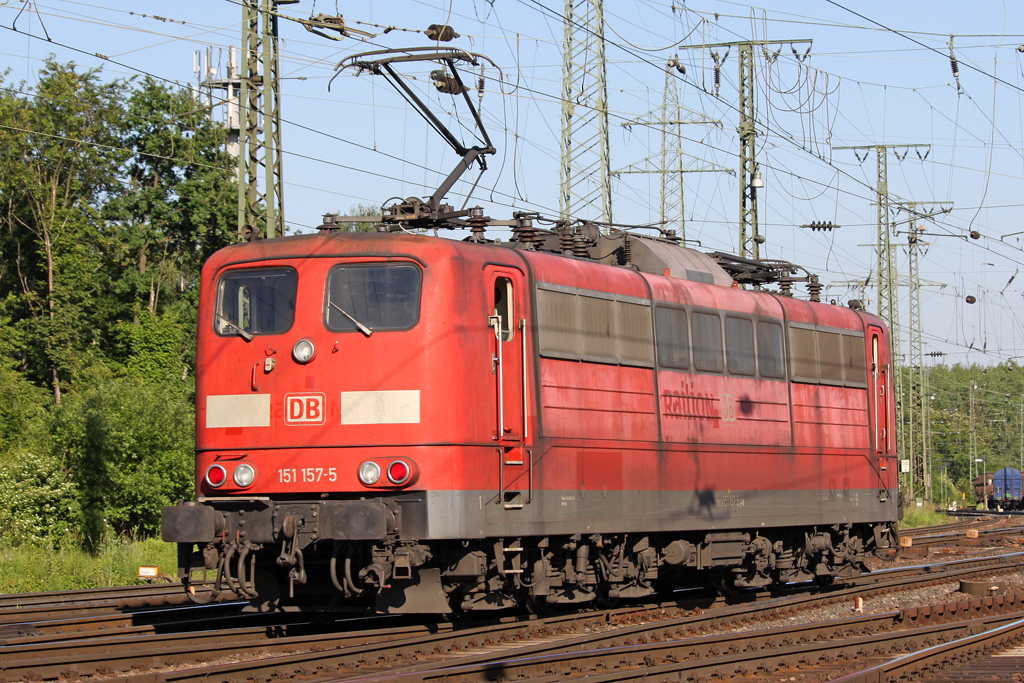 Die 151 157-5 in Gremberg am 04,06,10