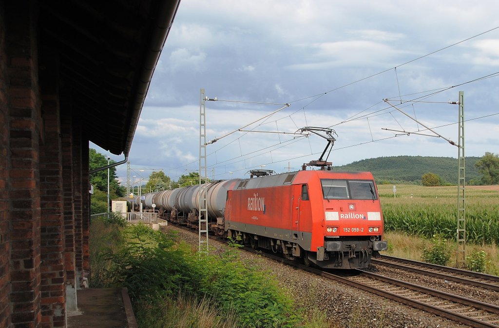 Die 152 059 war am 08.08.2010 auf der Frankenwaldbahn mit ihrem Gz in Richtung N�rnberg Rbf unterwegs.