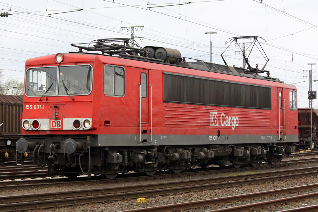 Die 155 001-1 bei der Lokparade im DB Museum Koblenz-Ltzel am 03.04.2010