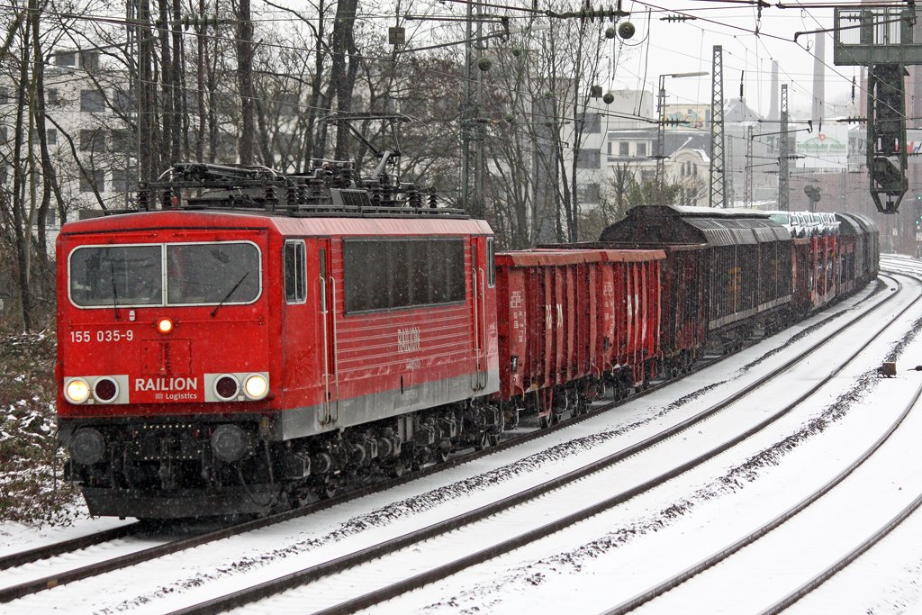 Die 155 053-9 in Wuppertal Elberfeld am 28,01,10