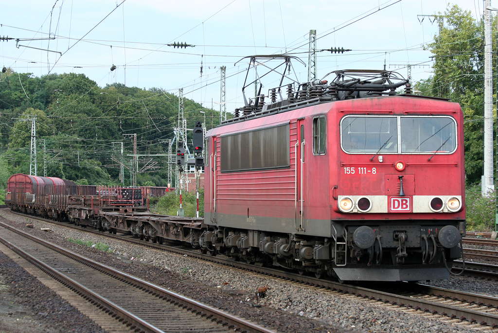 Die 155 111-8 zieht einen gemischten Gz durch K�ln West am 13.08.2010