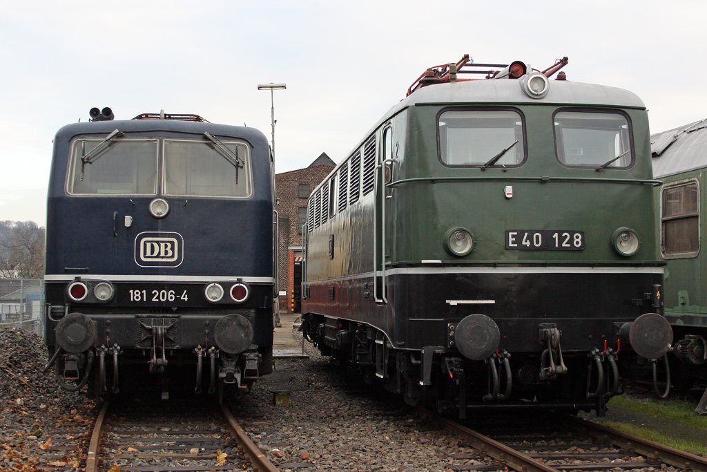 Die 181 206-4 und E40 128 im DB Museum Koblenz , am 21,11,09