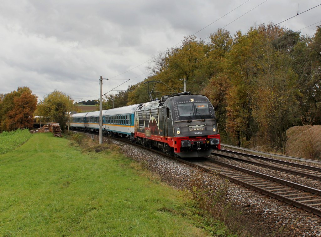 Die 183 001 mit einem Alex nach Hof am 02.11.2012 unterwegs bei Artlkofen.