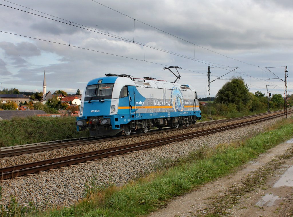 Die 183 004 am 13.10.2012 unterwegs bei Ostermnchen.