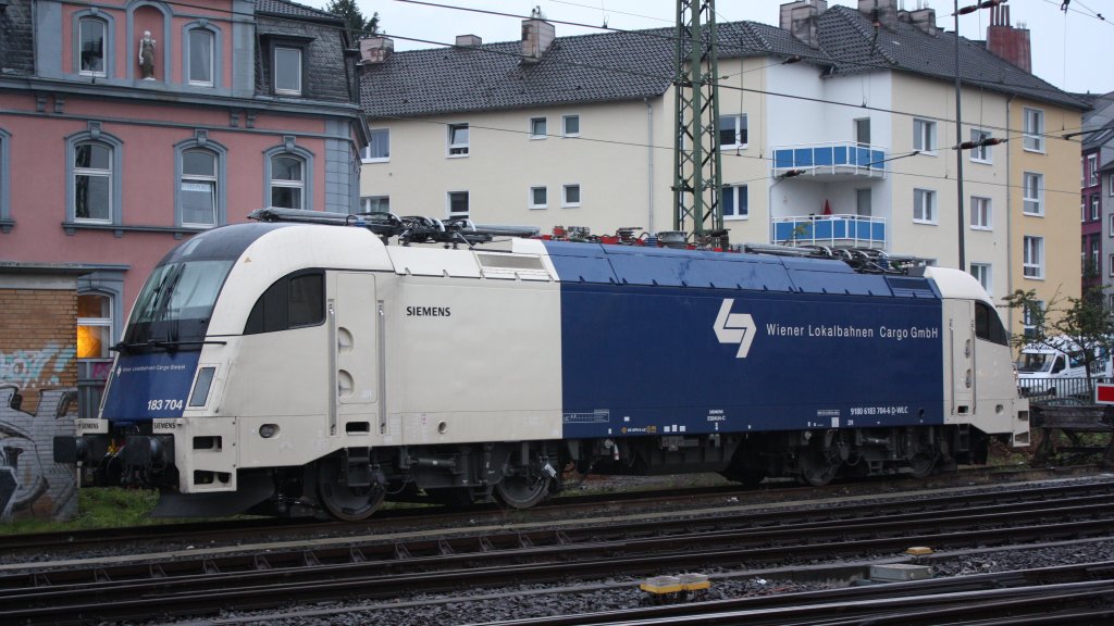 Die 183 704-6 der Wiener Lokalbahnen Cargo GmbH steht am 27.09.2010 in Aachen Hbf abgestellt.