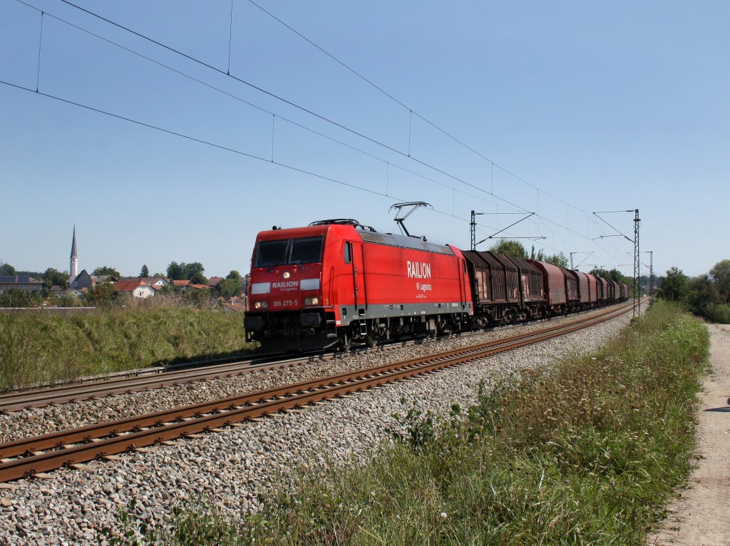 Die 185 275 am 03.09.2011 mit einem Stahlzug unterwegs bei Osterm�nchen. 