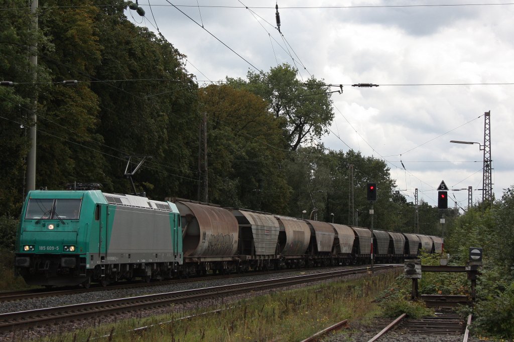 Die 185 609 (i.E. fr LTE) zieht am 18.9.11 einen Getreidezug durch Ratingen-Lintorf.
Gru an den Tf!