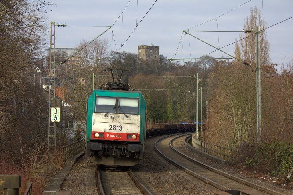 Die 186 205 (2813) am 21.02.2012 in Aachen Schanz.