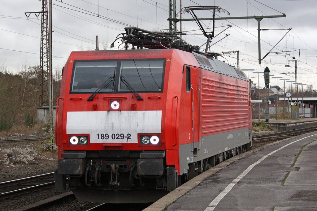 Die 189 029-2 in Wuppertal-Vohwinkel , am 26,11,09