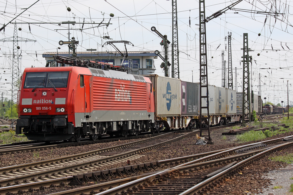 Die 189 056-5 in Gremberg am 05,05,10