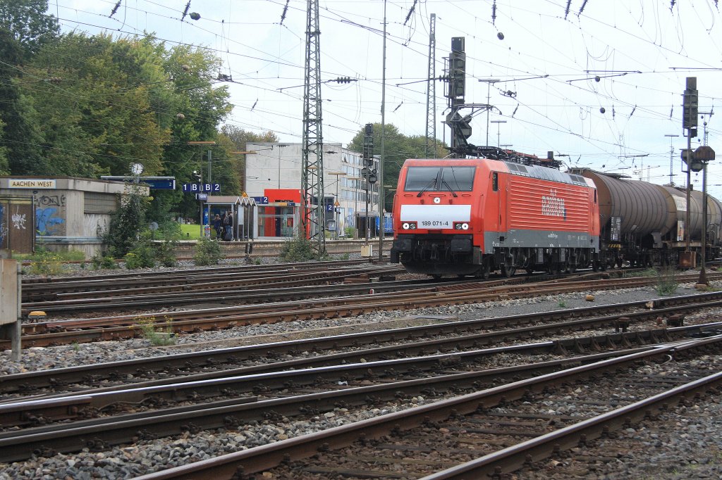 Die 189 071-4 von Railion f�hrt mit einem Kesselzug von Aachen-West nach 	Ludwigshafen-BASF bei Sonne und Wolken.
18.9.2011