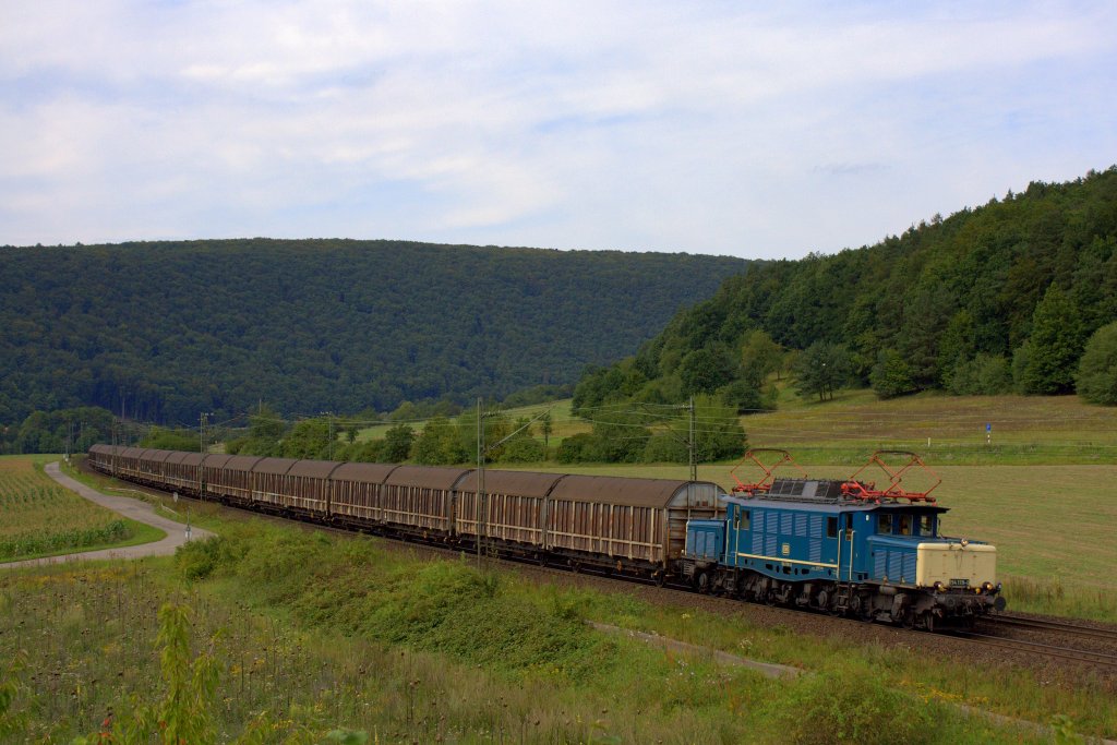 Die 194 178 fuhr am 18.08.2011 durch Wernfeld.