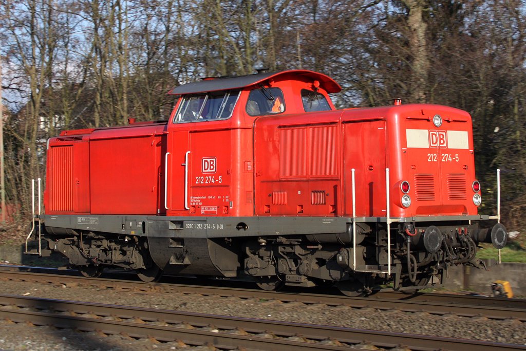 Die 212 274-5 in Ratingen Lintorf , am 13,12,09