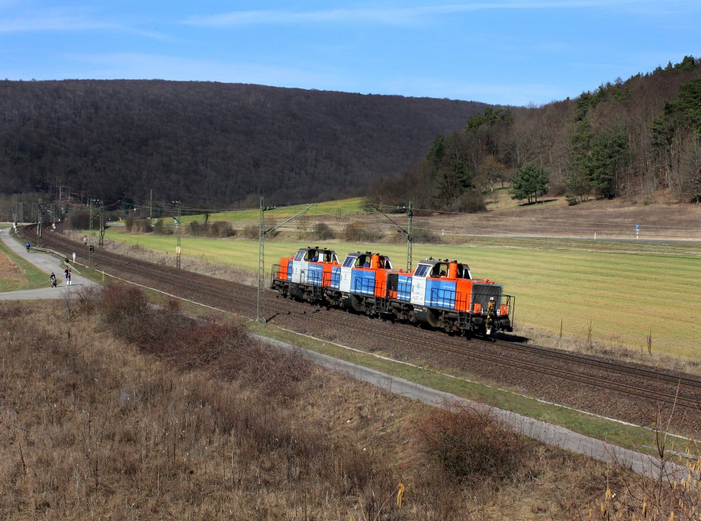Die 214 001, die 214 006 und die 214 002 am 17.03.2012 unterwegs bei Harrbach.
