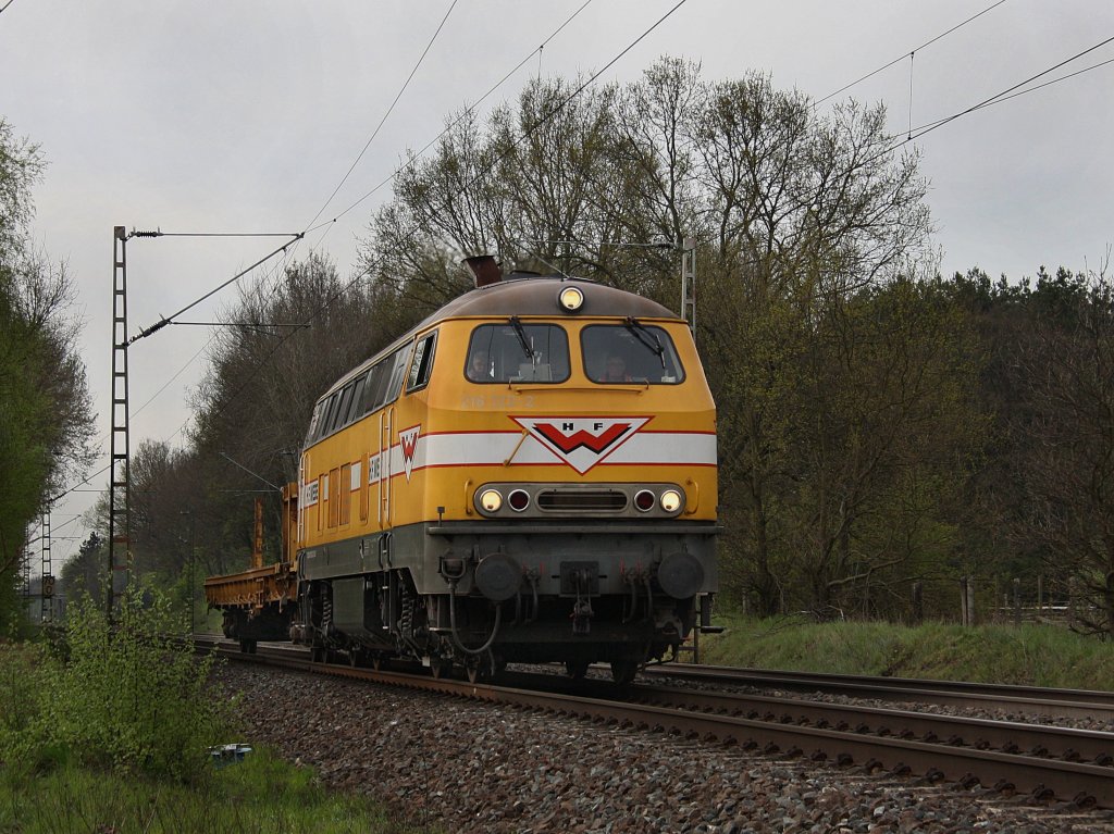 Die 216 122 von Wiebe am 29.04.2010 unterwegs bei Eystrup. 