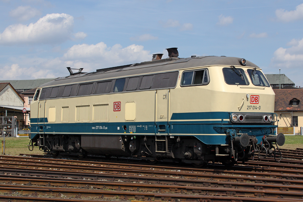 Die 217 014-0 beim 175 Jahre Eisenbahn in Deutschland fest im BW Nrnberg Gostenhof 22,08,10