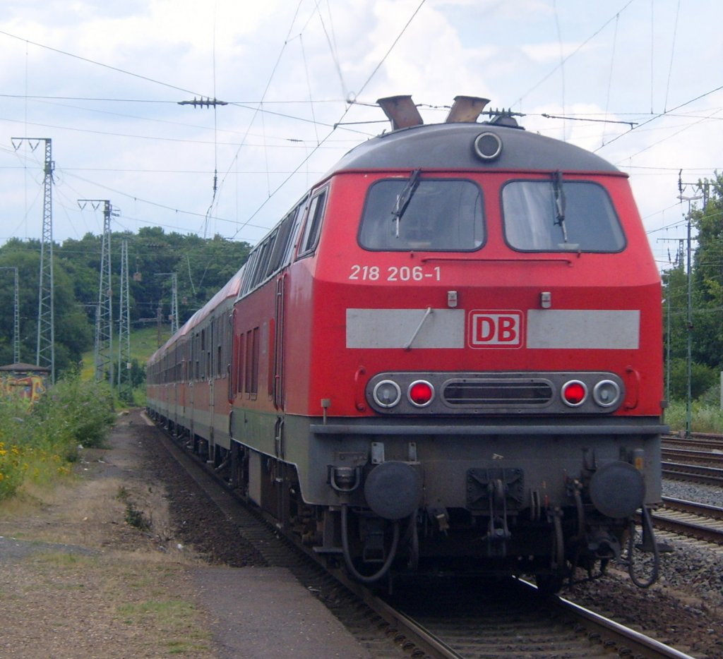 Die 218 206-1 fuhr am 06.07.2009 aus Kln West aus.