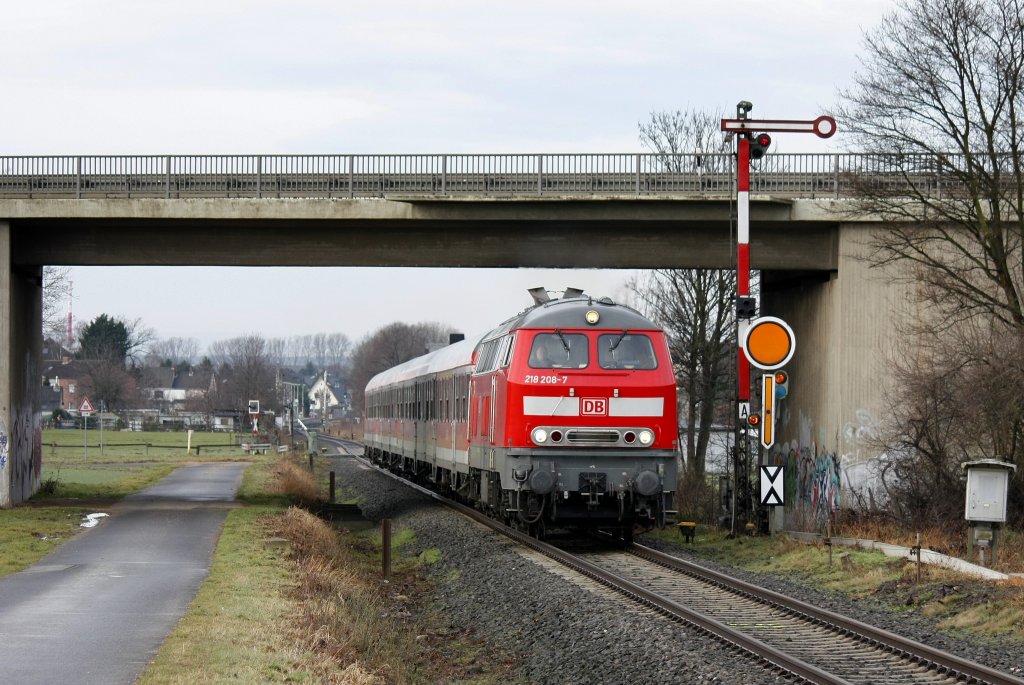 Die 218 208-7 fuhr am 15.02.2011 aus Kuchenheim aus.