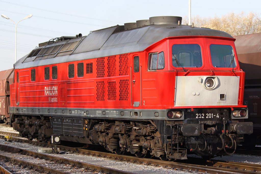 Die 232 201-4 beim rangieren im Rheinkalk Werk Wlfrath , am 20,11,09