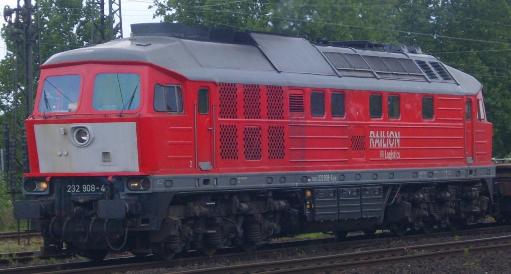 Die 232 908-4 mit Niederlnderlatz am 23.08.2010 in Oberhausen Osterfeld Sd.